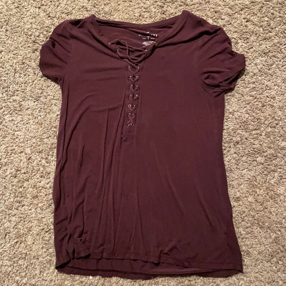 Super cute American eagle shirt !